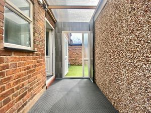 Lean To- click for photo gallery